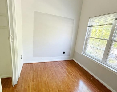 8545 Harvest View Court - Photo Thumbnail 9