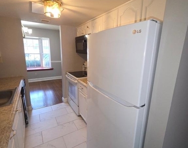 8803 Hayshed Lane - Photo Thumbnail 11
