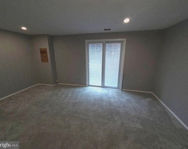 8803 Hayshed Lane - Photo Thumbnail 22