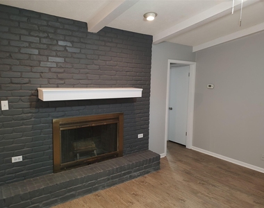 3304 Woodbriar Ln - Photo Thumbnail 4