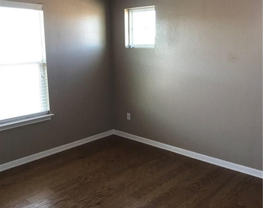 8213 Reggio St - Photo Thumbnail 25