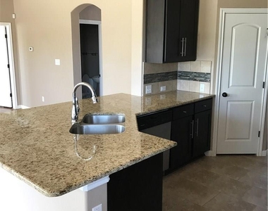 8213 Reggio St - Photo Thumbnail 16
