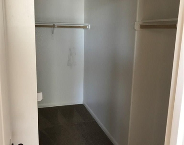 8213 Reggio St - Photo Thumbnail 14