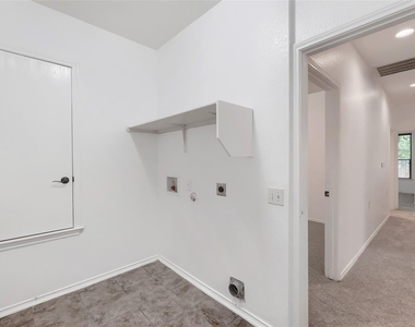 8921 Stambourne St - Photo Thumbnail 26