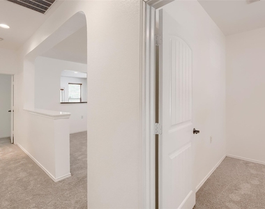 8921 Stambourne St - Photo Thumbnail 10