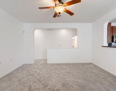 8921 Stambourne St - Photo Thumbnail 15