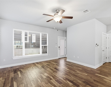 1937 Tramson Dr - Photo Thumbnail 8