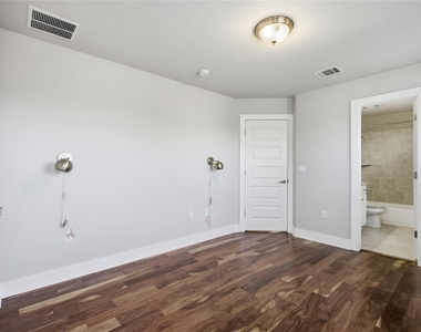 1937 Tramson Dr - Photo Thumbnail 16