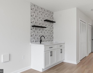 1904 Fieldstone Way - Photo Thumbnail 22