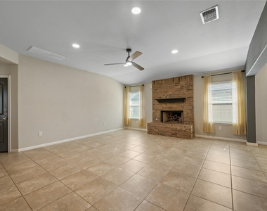 308 Moulins Ln - Photo Thumbnail 8