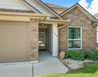 308 Moulins Ln - Photo Thumbnail 3