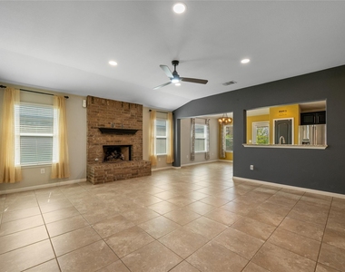308 Moulins Ln - Photo Thumbnail 7