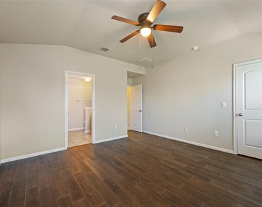 308 Moulins Ln - Photo Thumbnail 17