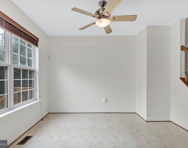 10030 Tallahassee Place - Photo Thumbnail 5