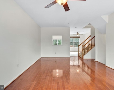 10030 Tallahassee Place - Photo Thumbnail 7