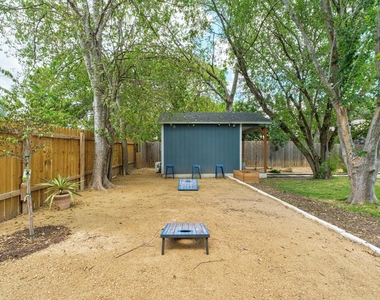 7404 Lunar Dr - Photo Thumbnail 30