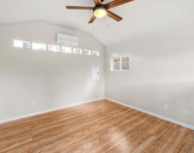 7404 Lunar Dr - Photo Thumbnail 22