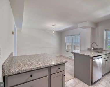 1722 Edgewood Road - Photo Thumbnail 7
