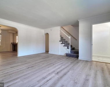 1722 Edgewood Road - Photo Thumbnail 3