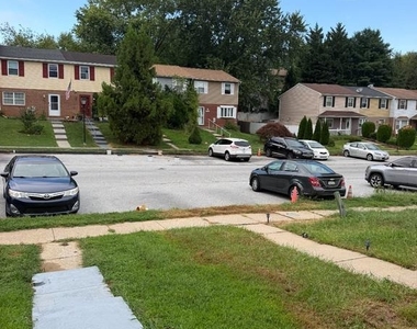 639 Glynock Place - Photo Thumbnail 2