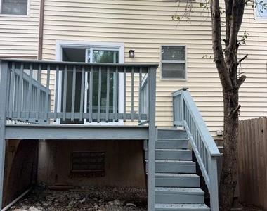 639 Glynock Place - Photo Thumbnail 3