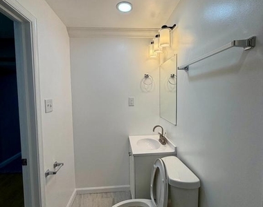 639 Glynock Place - Photo Thumbnail 26