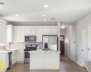 3008 Sage Ranch Dr - Photo Thumbnail 6