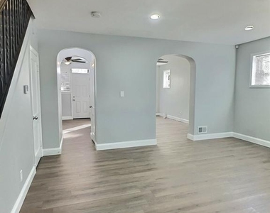 4235 Norfolk Avenue - Photo Thumbnail 1