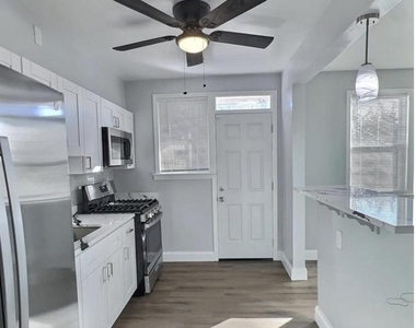 4235 Norfolk Avenue - Photo Thumbnail 6