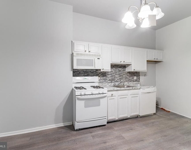 1426 Mcculloh Street - Photo Thumbnail 9