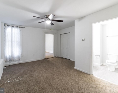 1426 Mcculloh Street - Photo Thumbnail 13