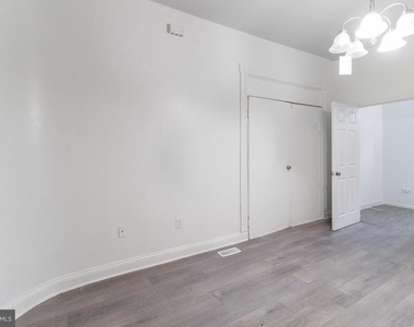 1426 Mcculloh Street - Photo Thumbnail 5
