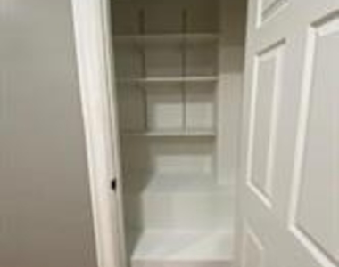 3411 Fairview Avenue - Photo Thumbnail 9