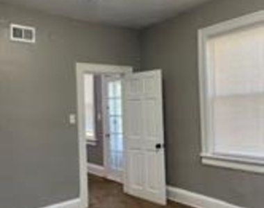 3411 Fairview Avenue - Photo Thumbnail 21