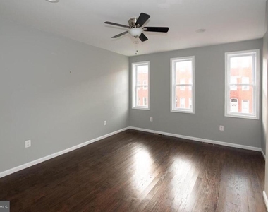 745 Dolphin Street - Photo Thumbnail 10