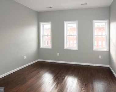 745 Dolphin Street - Photo Thumbnail 11