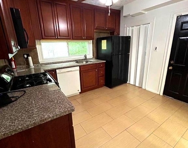 6401 Clearspring Road - Photo Thumbnail 4
