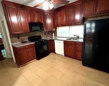 6401 Clearspring Road - Photo Thumbnail 3