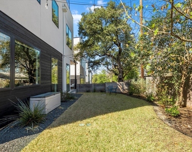 1225 Hillside Ave - Photo Thumbnail 4