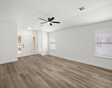 15000 Sassafras Trl - Photo Thumbnail 5