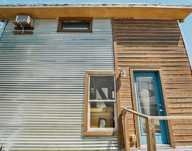 15211 Fitzhugh Rd - Photo Thumbnail 18