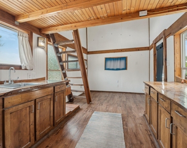 15211 Fitzhugh Rd - Photo Thumbnail 5