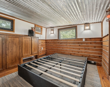 15211 Fitzhugh Rd - Photo Thumbnail 9