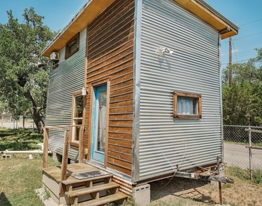 15211 Fitzhugh Rd - Photo Thumbnail 14
