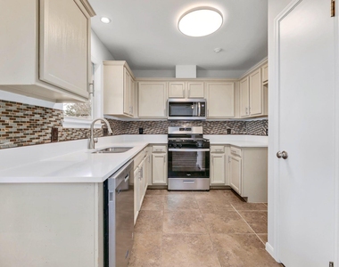 214 Crystal Knoll Blvd - Photo Thumbnail 6