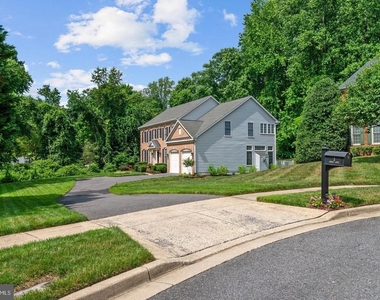 3 Sewall Court - Photo Thumbnail 100