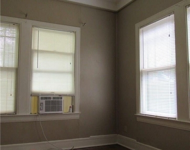 1715 Briar St - Photo Thumbnail 8