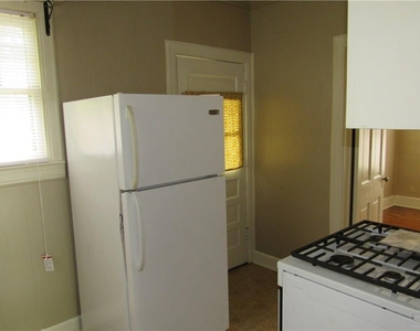 1715 Briar St - Photo Thumbnail 6