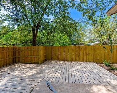 2403 Monarch Dr - Photo Thumbnail 17