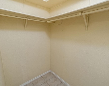 2403 Monarch Dr - Photo Thumbnail 10